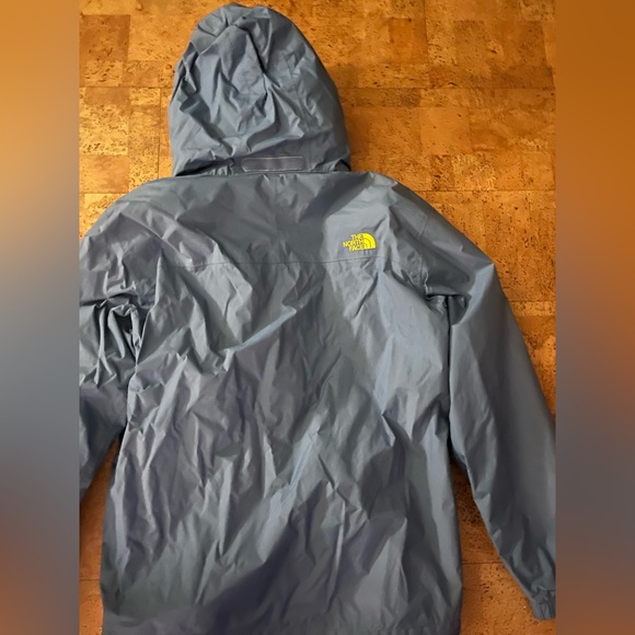 North Face Jacket - Picture 6 of 6
